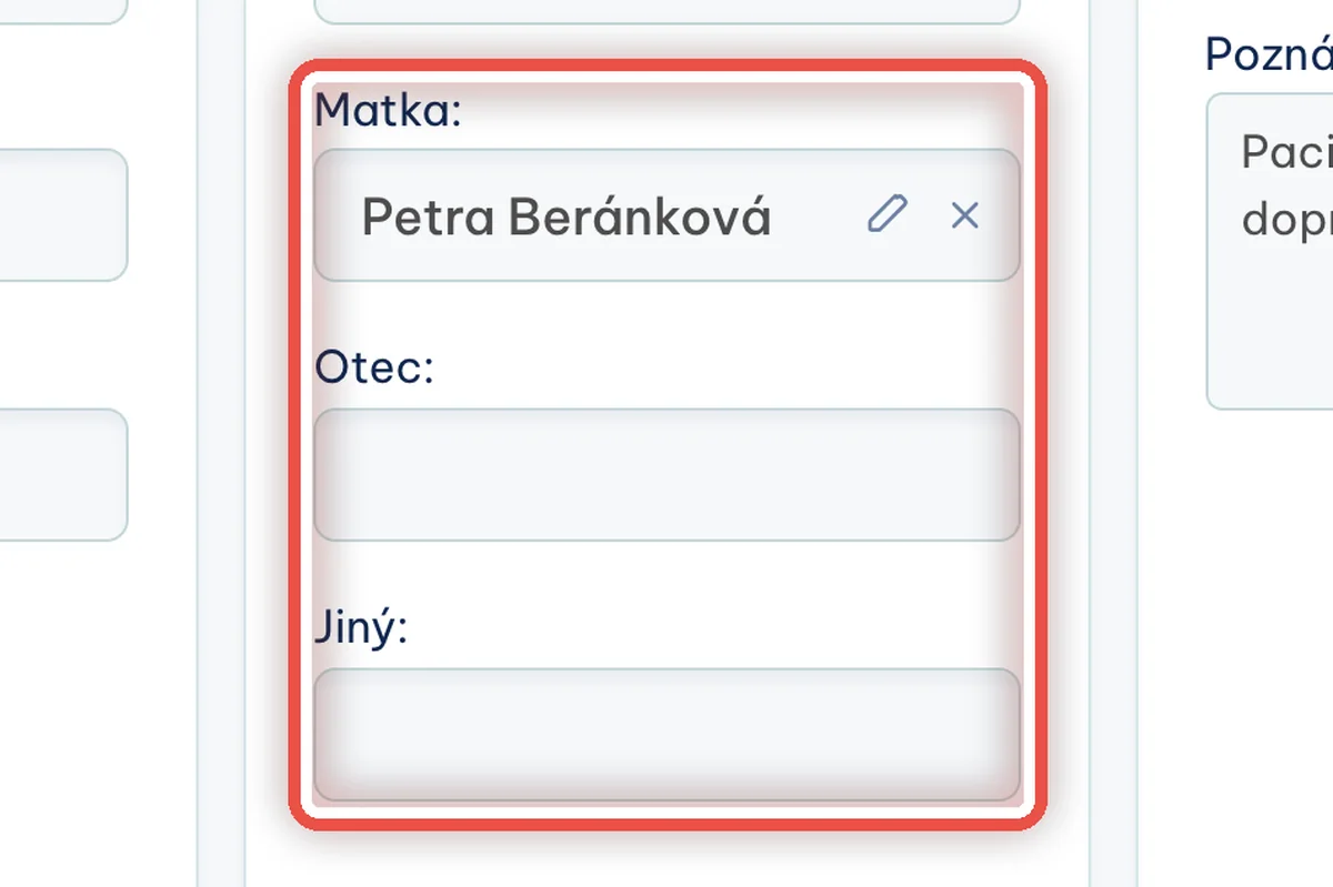 Matka, otec, doporučující lékař — zvětšené místo, kam se dívat