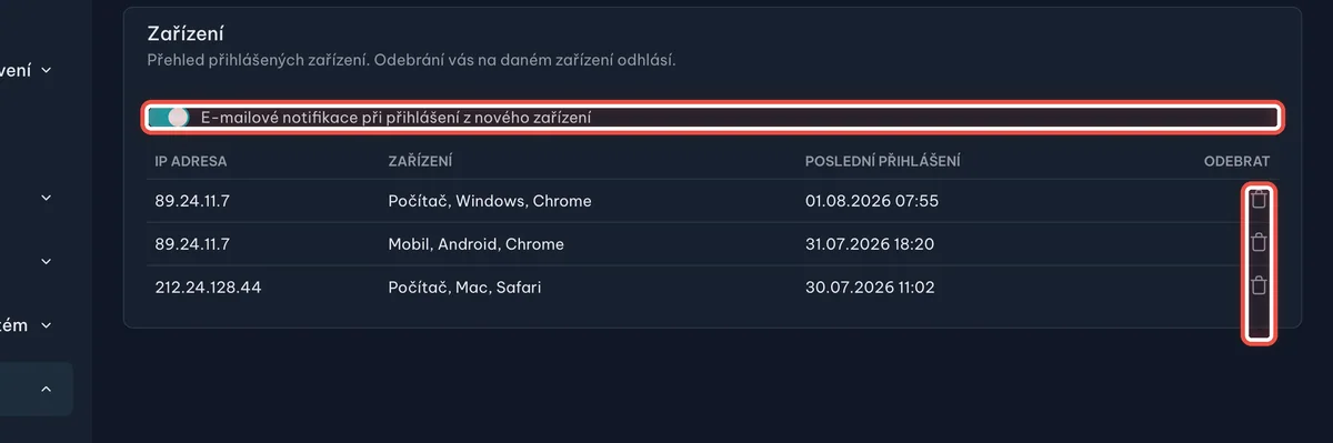 Zblízka — Kde všude jste přihlášeni: Projděte seznam. Zařízení, které nepoznáváte nebo už ho nepoužíváte, odeberte ikonou koše — na tom zařízení se program odhlásí.